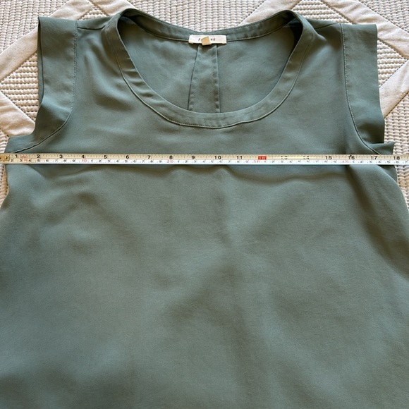 Pleione Sage green Chiffon Cap Sleeve Round Neck Blouse Size XS - Picture 3 of 5